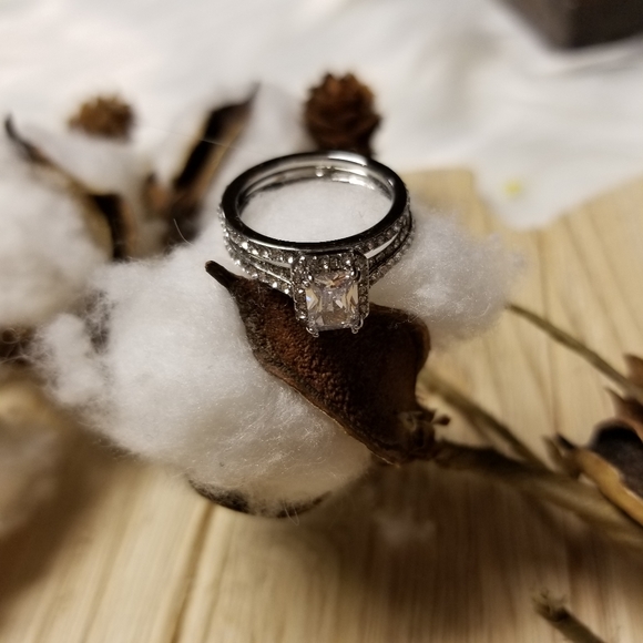 💍💍Gorgeous 2pc Set Engagement Ring CZ💍💍 - Picture 11 of 13